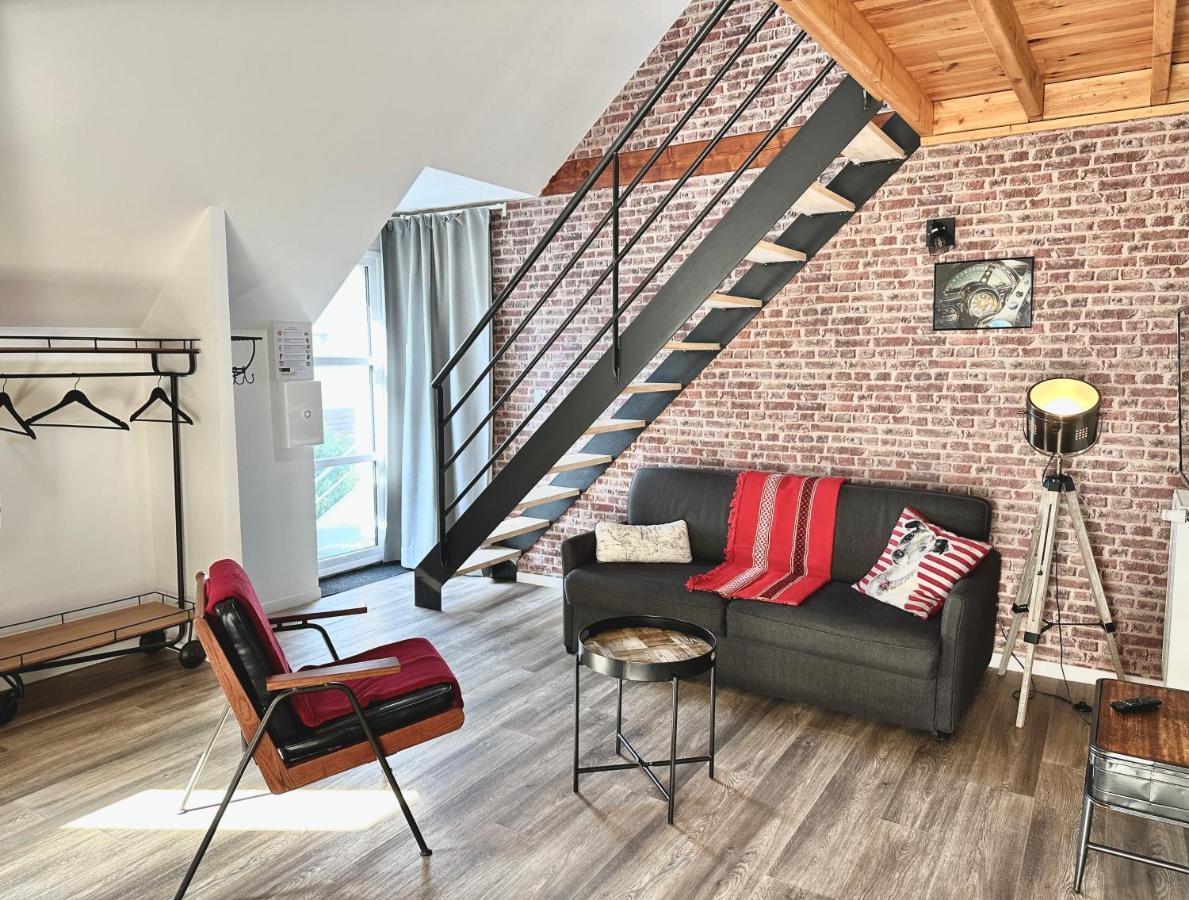 Le Patio De Loiseau Apartment เลอม็องส์ ภายนอก รูปภาพ