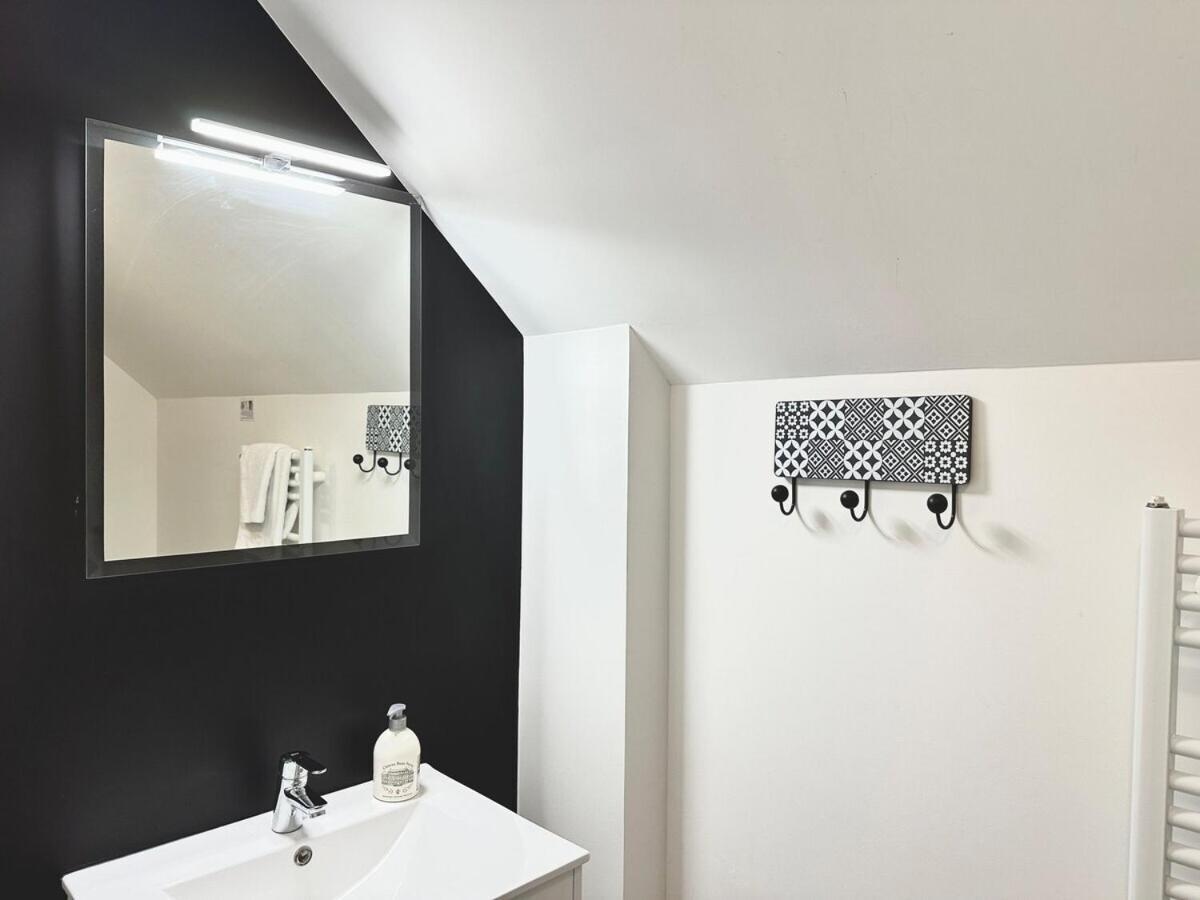 Le Patio De Loiseau Apartment เลอม็องส์ ห้อง รูปภาพ