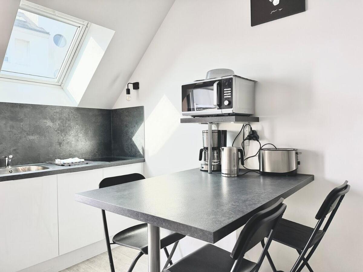 Le Patio De Loiseau Apartment เลอม็องส์ ห้อง รูปภาพ